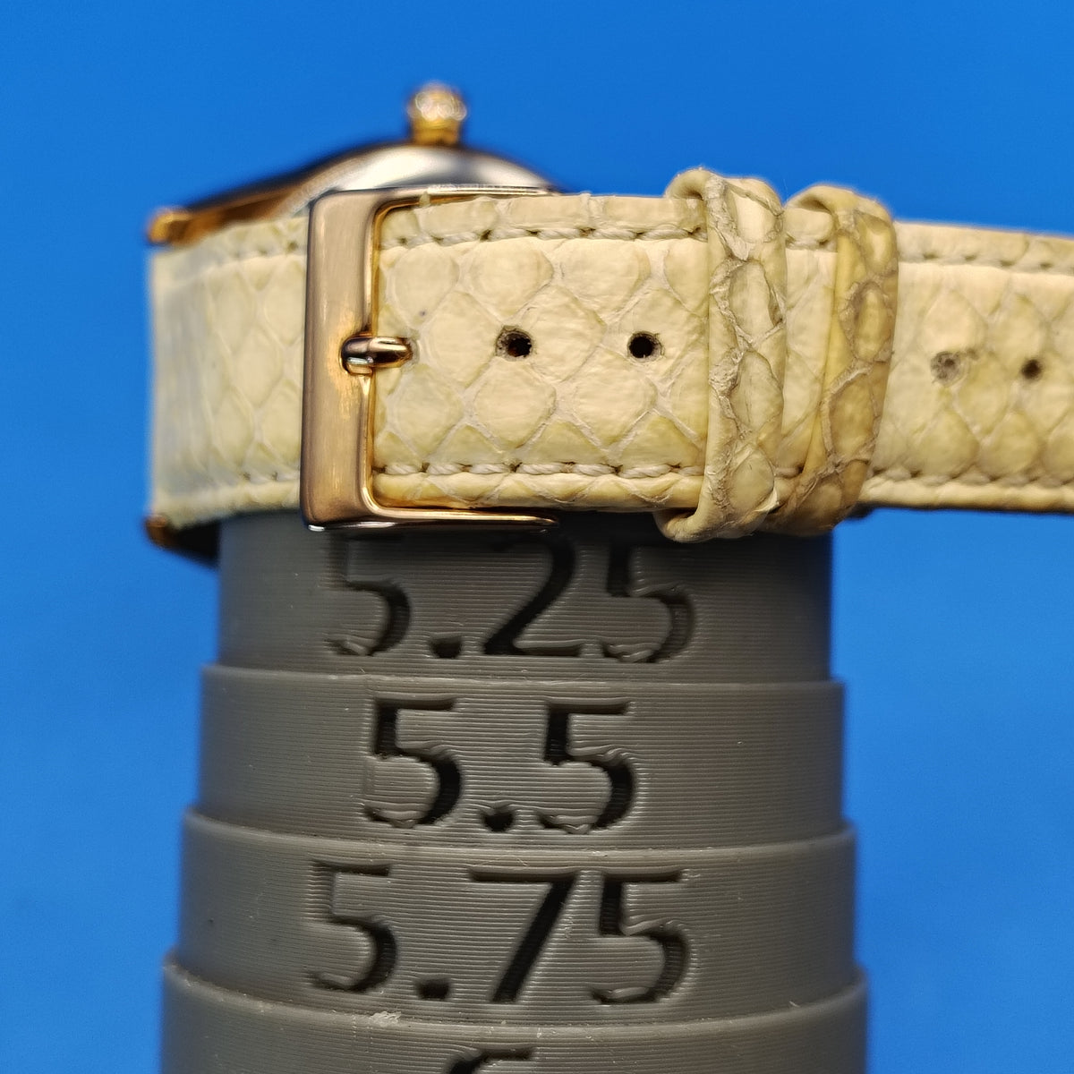 Vintage 2006 Bradgley Mischka Mother of Pearl 40mm Womens Luxury Watch Snake Skin Strap