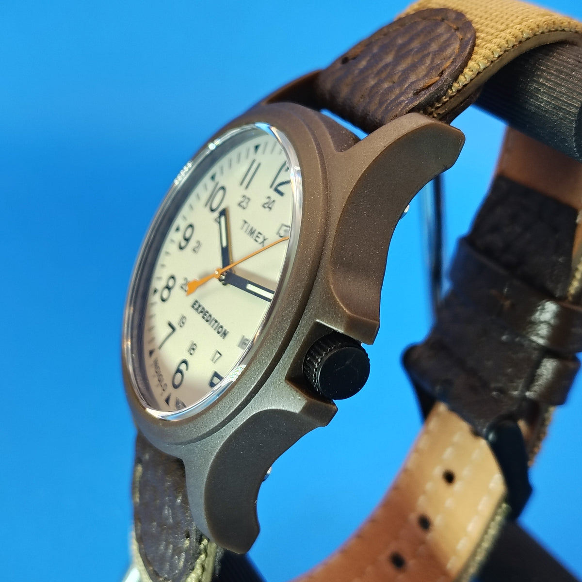 New! 2018 Timex Expedition Indiglo Date 40mm Mens Quartz Field Watch NOS (new old stock)