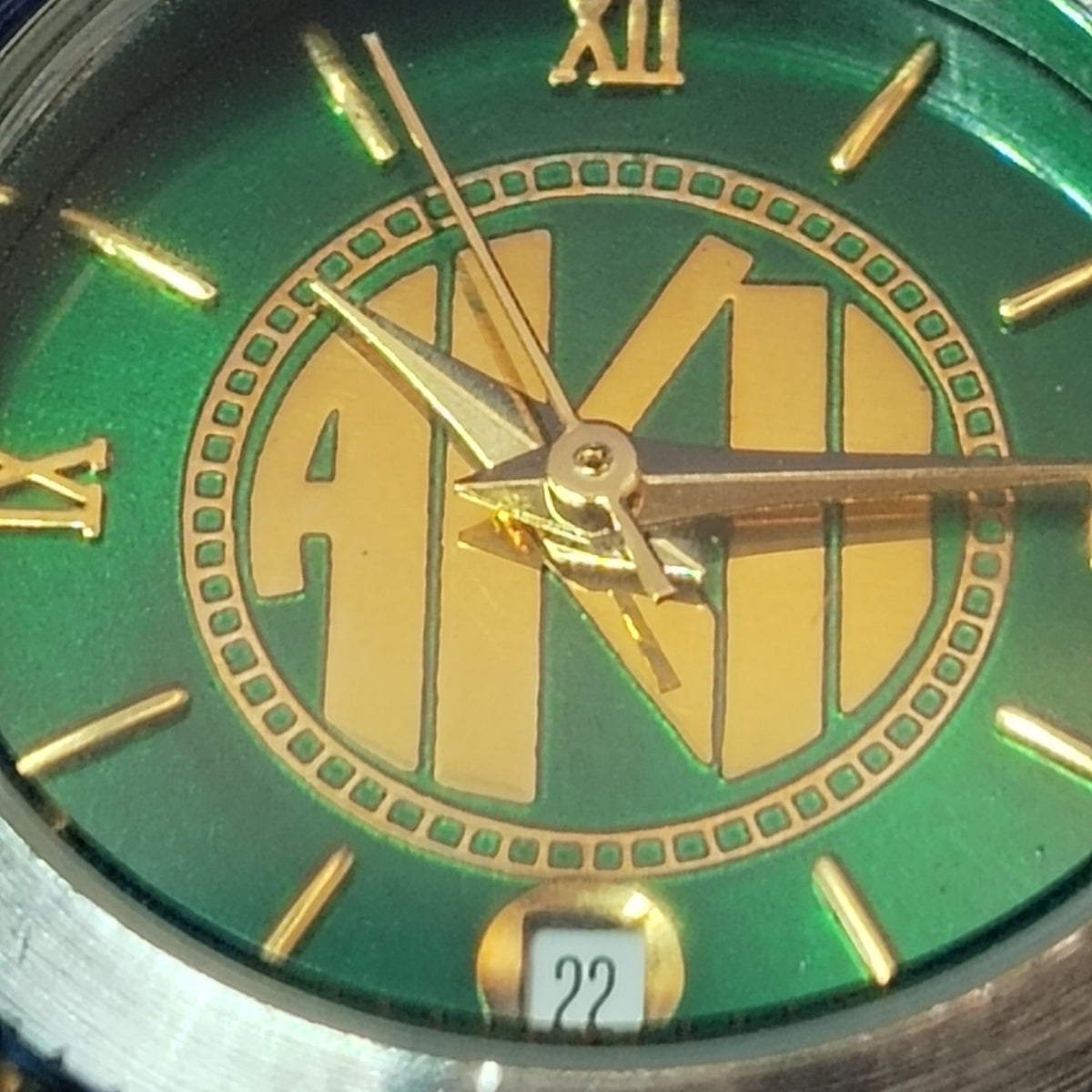 Vintage 1995 AKII Emerald Green Date Swiss Movement Women's Quartz Watch