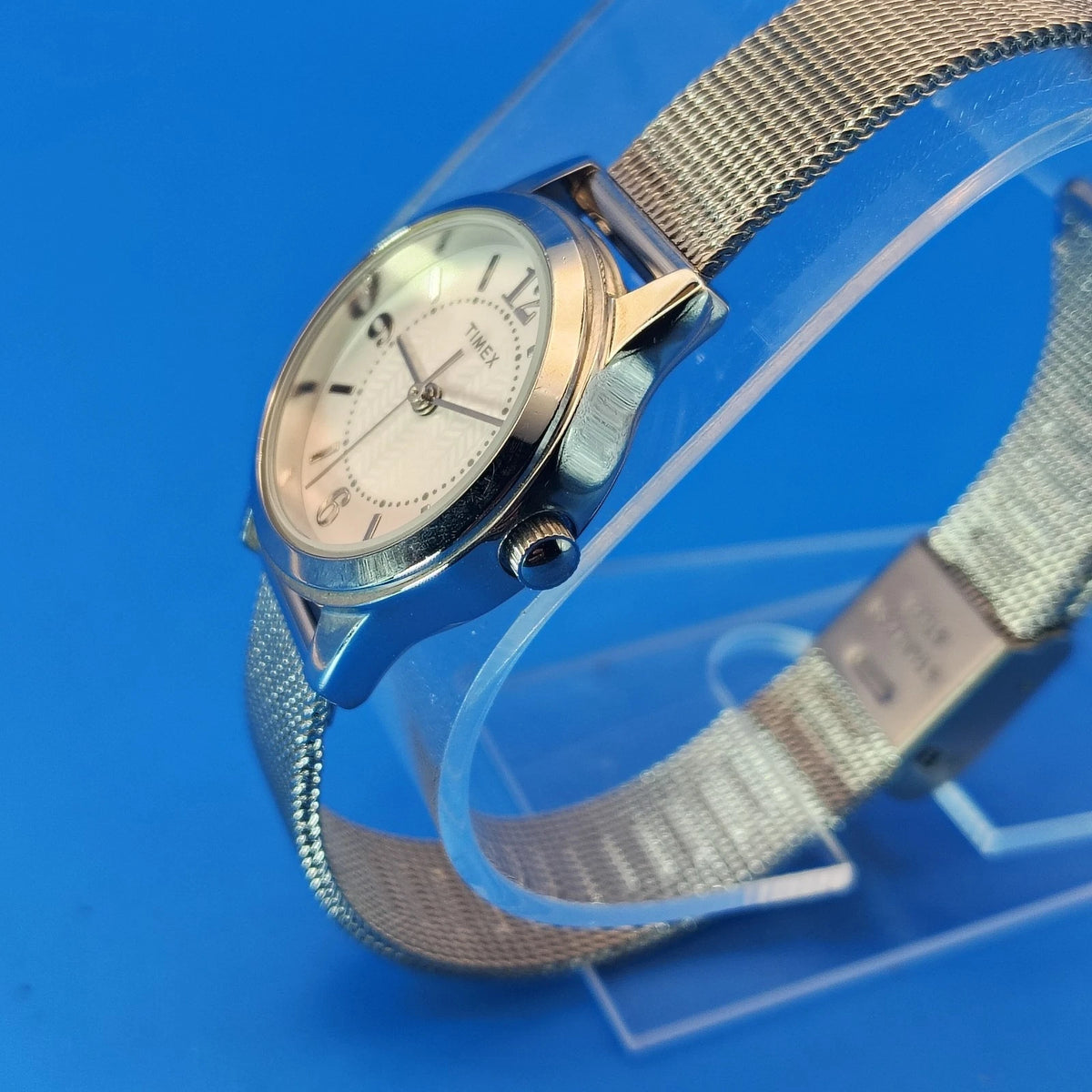 Vintage 2015 Timex 25mm Women's Quartz Watch New SS Mesh Bracelet Size 4-7.5