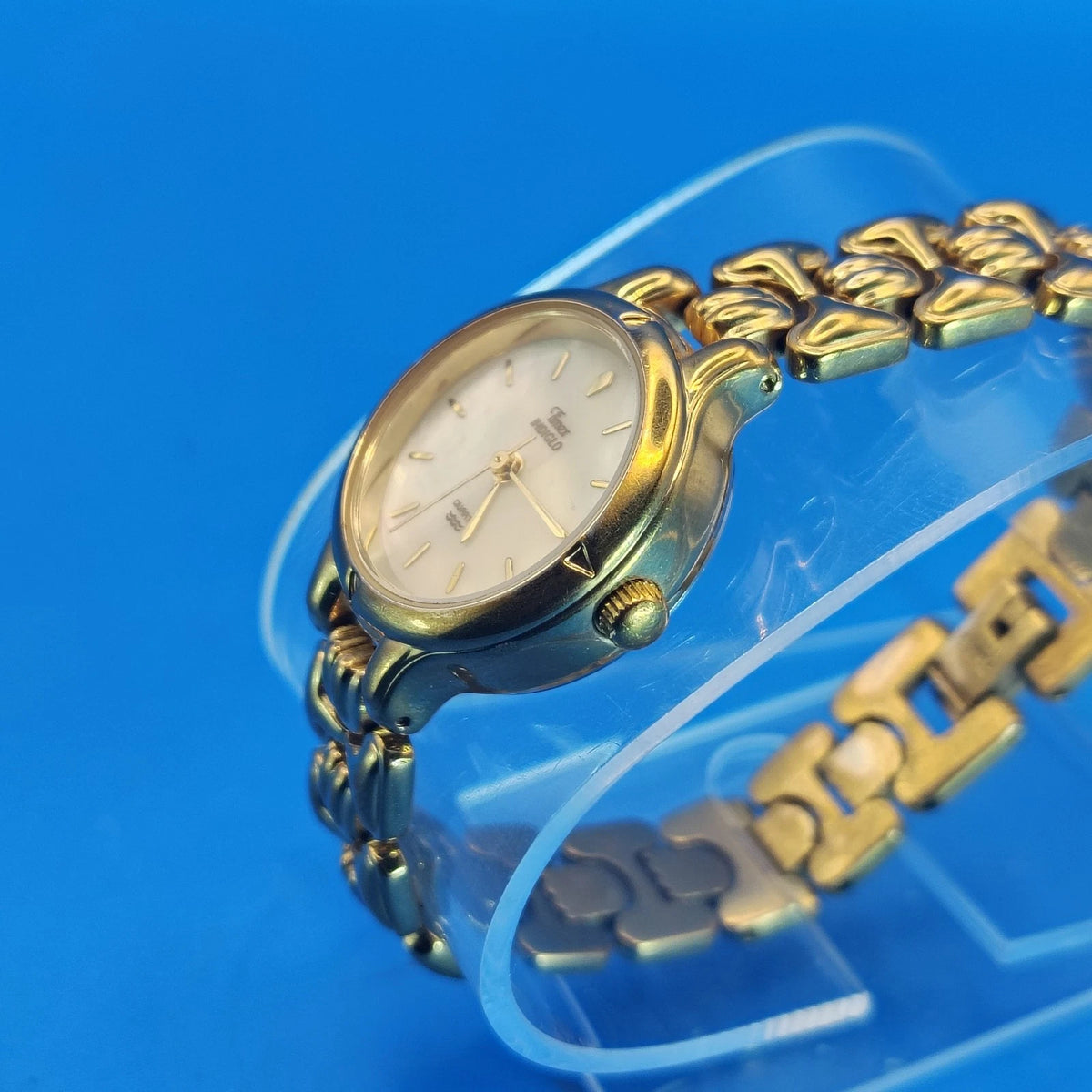 Vintage 1993 Timex Indiglo Mother of Pearl 27mm Women's Quartz Watch Size 5.5
