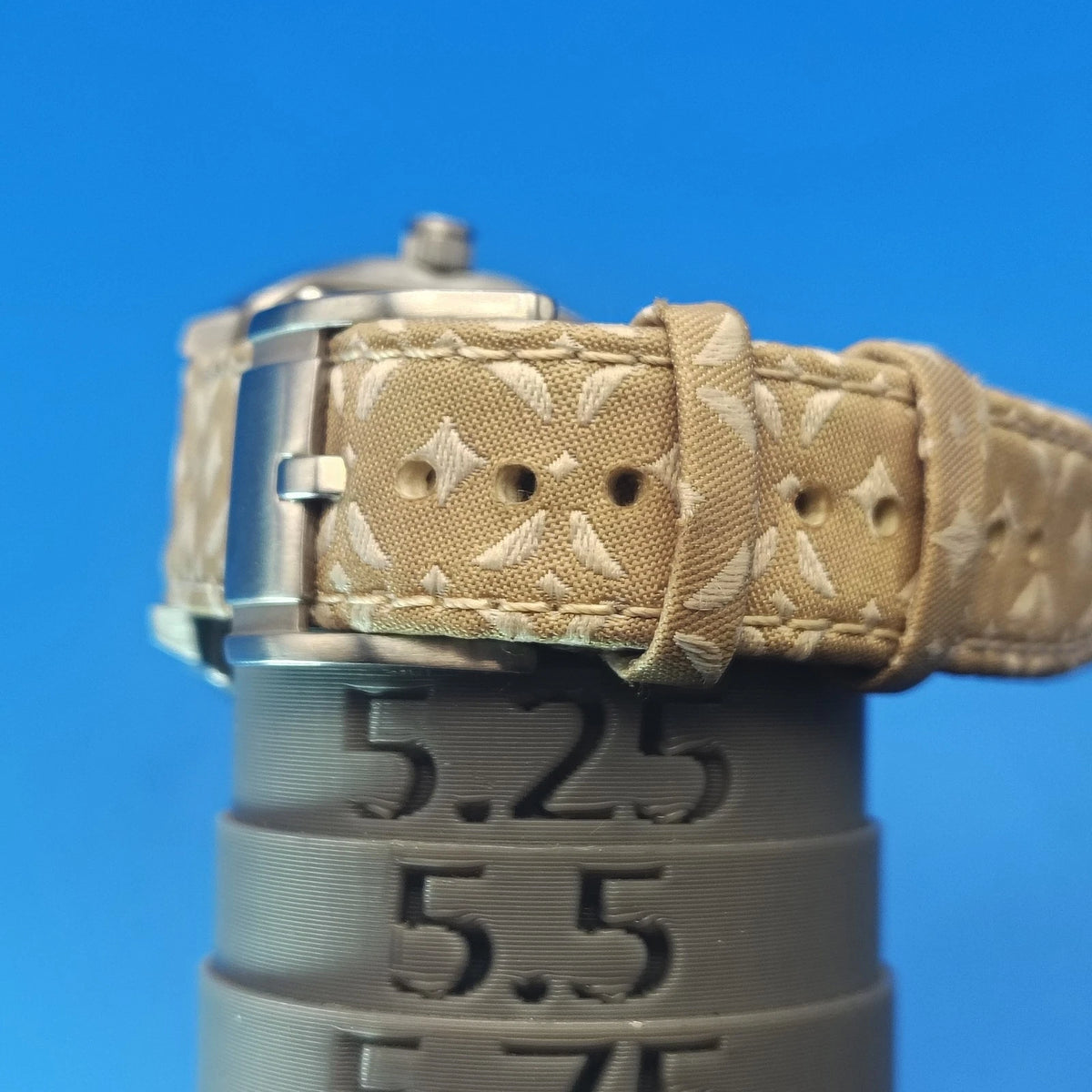 Vintage 2003 Fossil TV 32mm Women's Quartz Watch Monogram Strap Fully Restored