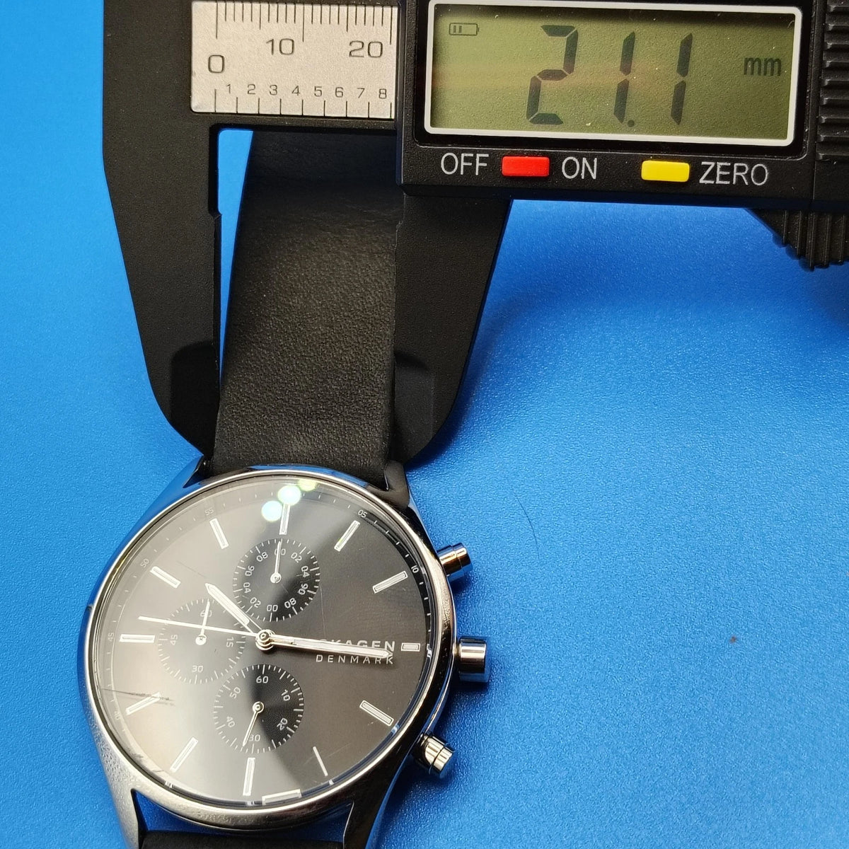2019 Skagen Denmark Holst Chronograph 42mm Mens Quartz Watch Fully Restored