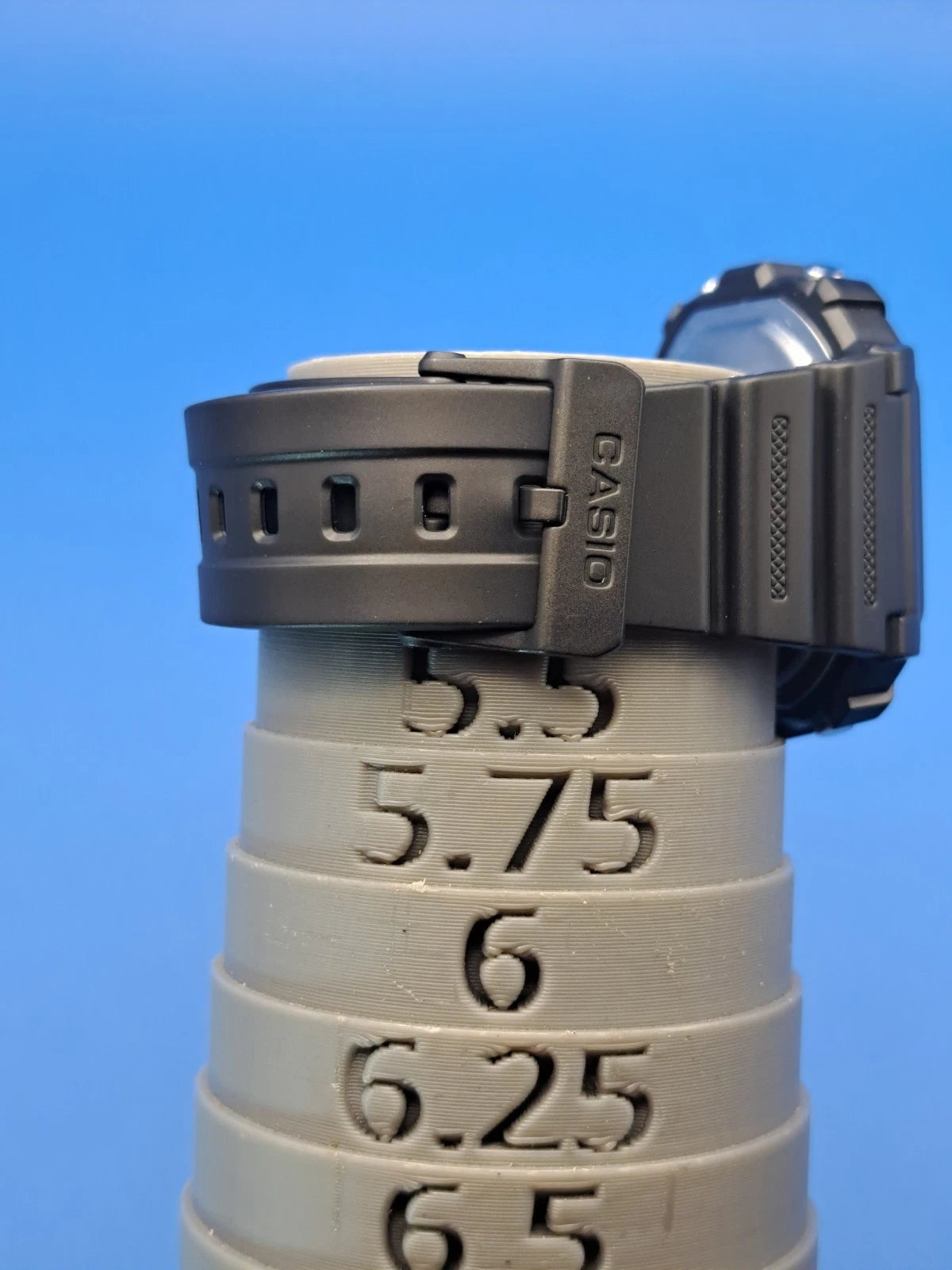 2011 Casio Illuminator F-108WH 43mm Mens Quartz Digital Sports Watch Restored