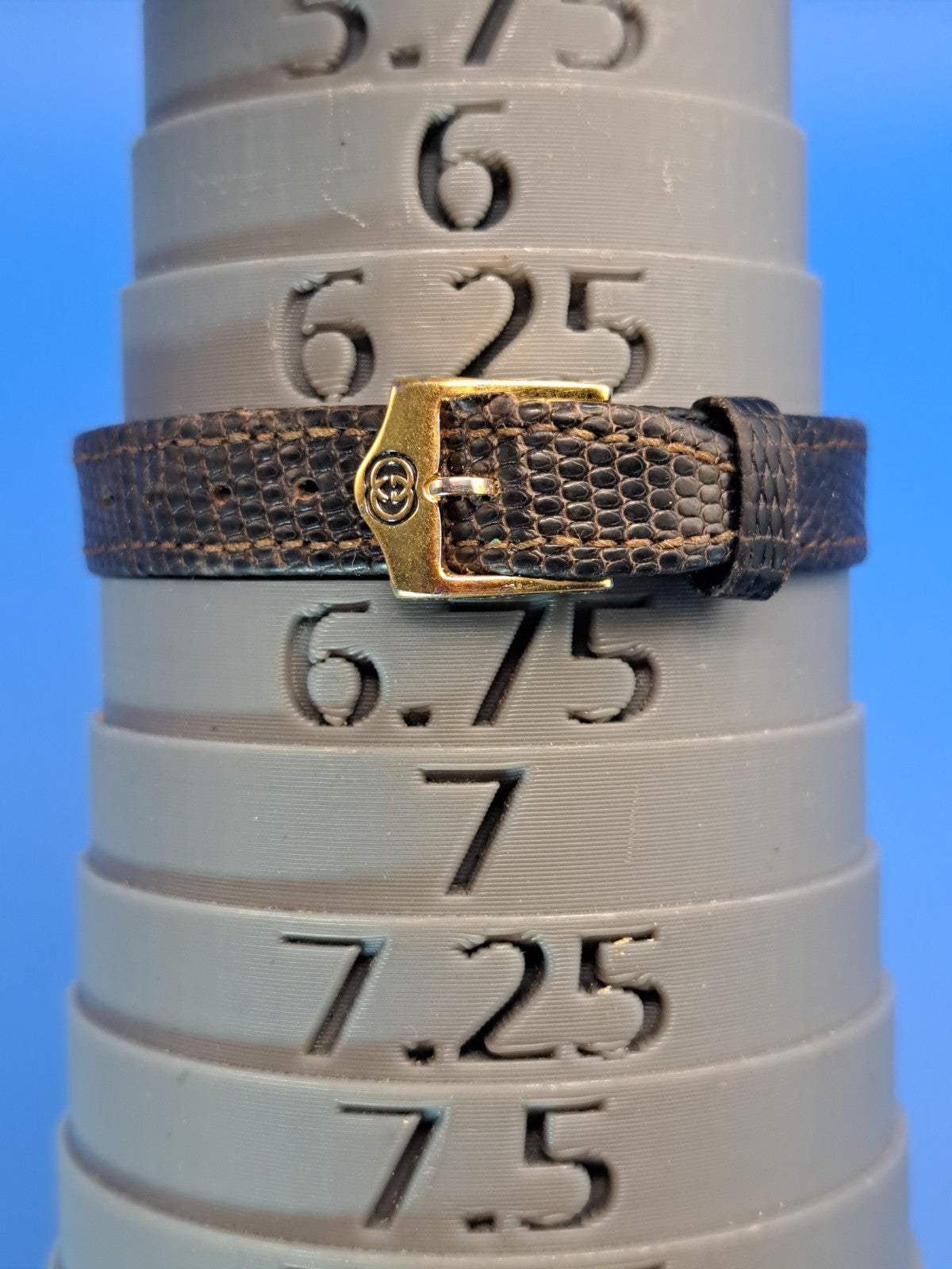 Vintage 1993 GUCCI 3000.2 Swiss 25mm Women's Quartz Watch Lizard Strap With COA