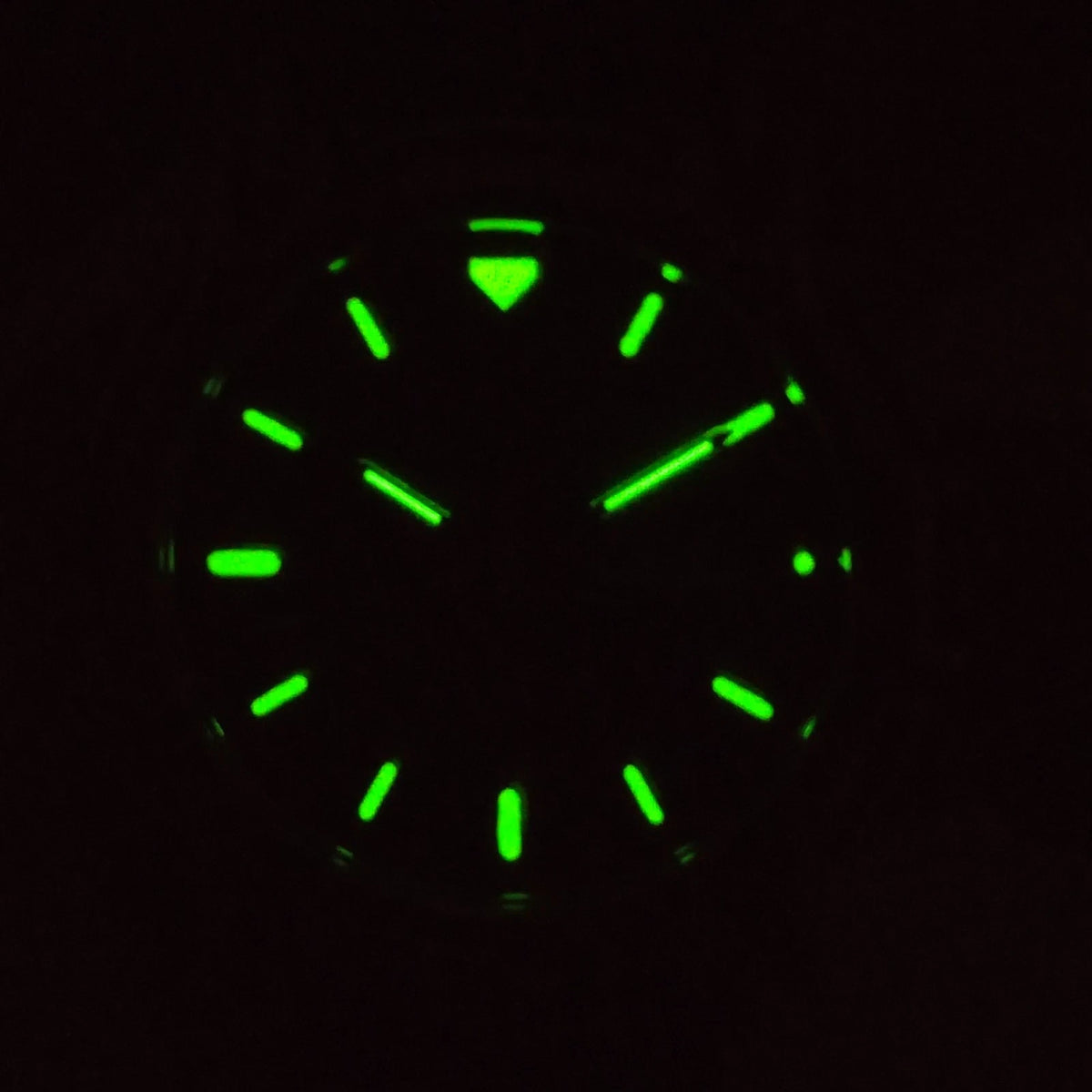 Vintage 1995 Armitron All Sport Day-Date Sunburst 37mm Mens Quartz Watch Restore
