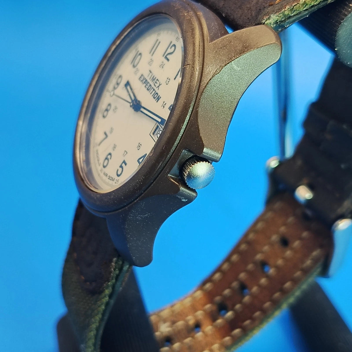 Vintage 2000 Timex Expedition Indiglo Date 38mm Mens Quartz Military Field Watch