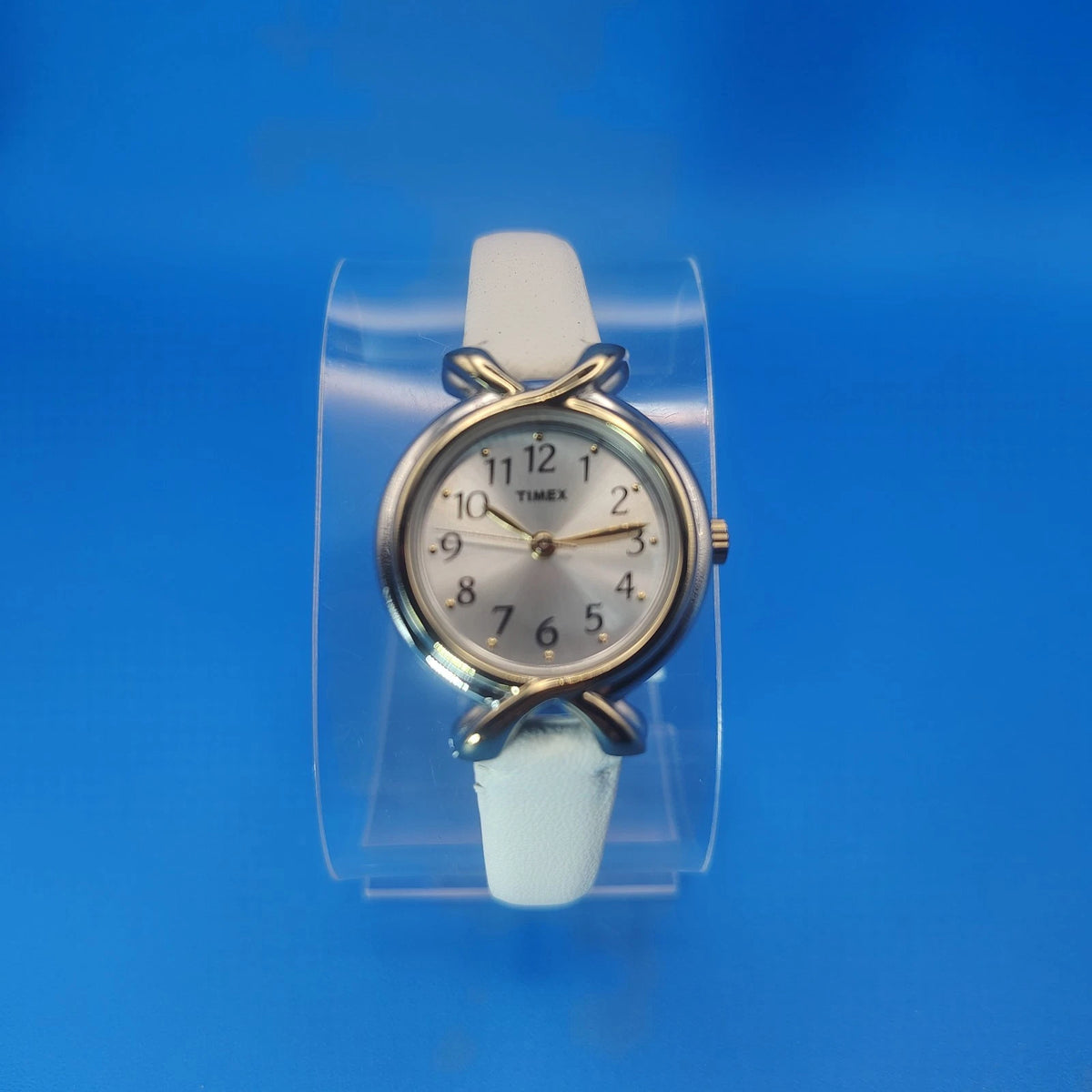 Vintage 2009 Timex Classic Bowtie X Lug 30mm Women's Quartz Dress Watch Restored