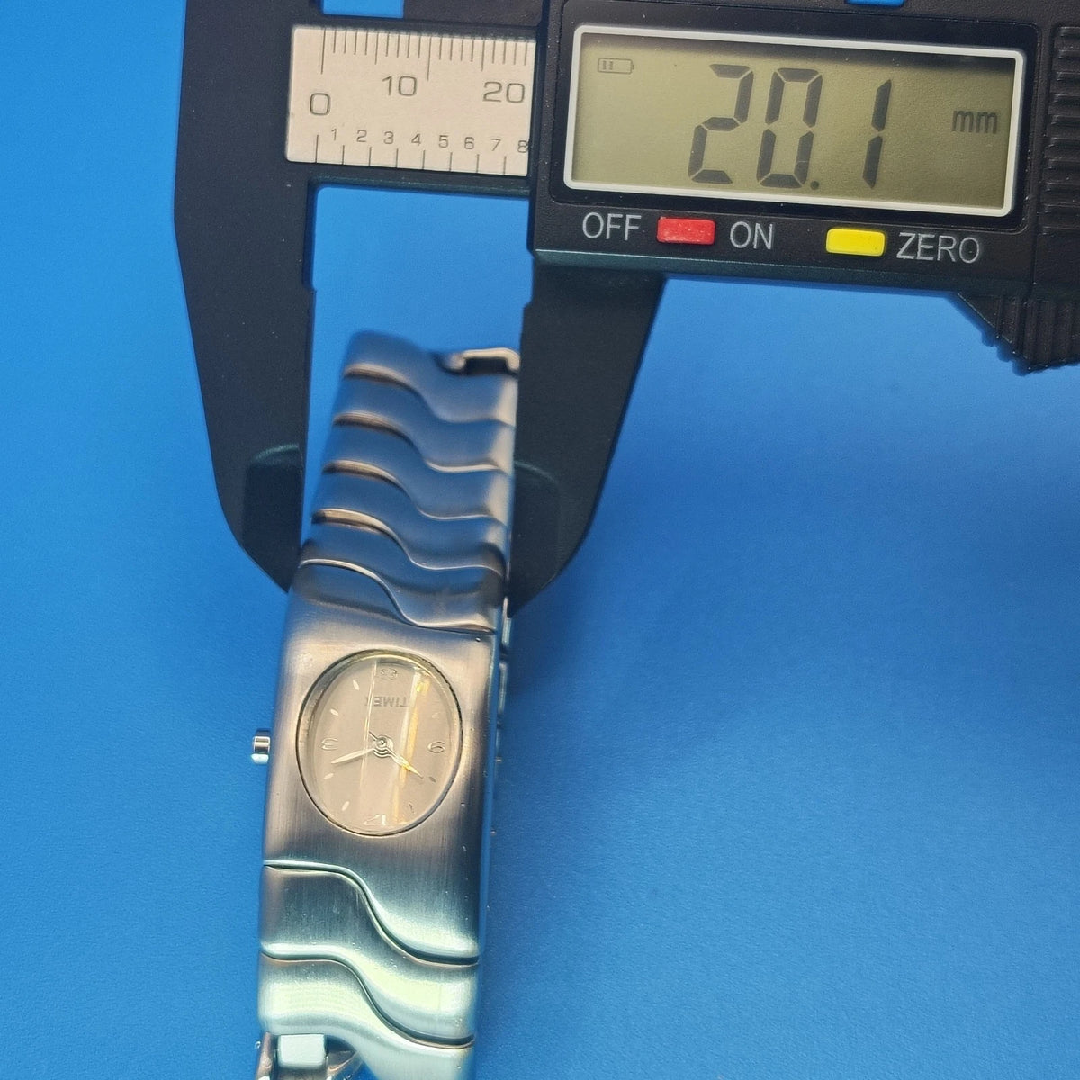 Vintage 1997 Timex Wave Link Heavy Cuff 25mm Women's Quartz Watch Fully Restored