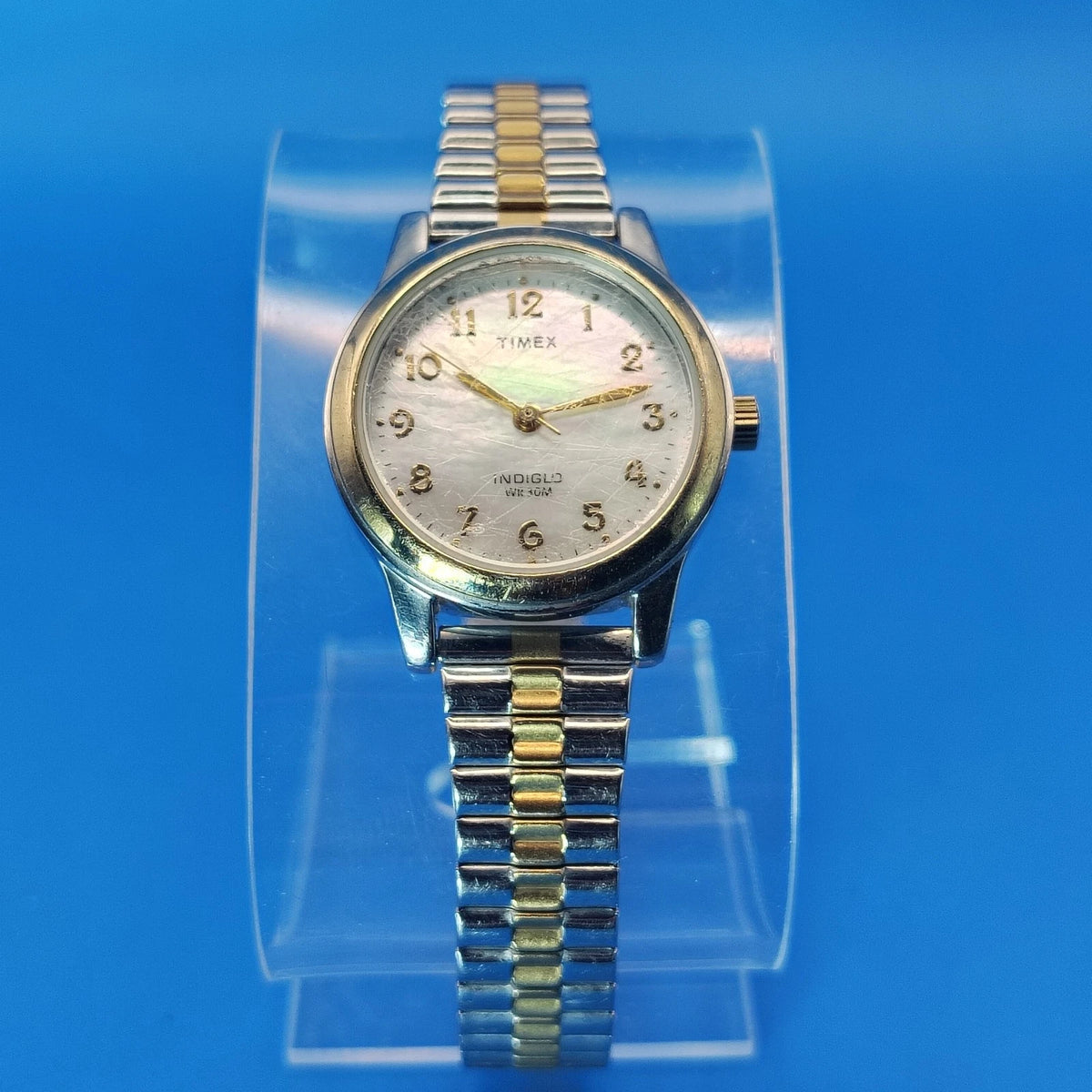 Vintage 2002 Timex Indiglo Real Mother of Pearl Dial 25mm Women's Quartz Watch