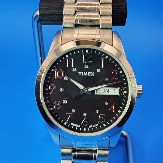 2018 Timex Mens Day-Date Black Dial Quartz Watch Stainless Steel Fully Restored