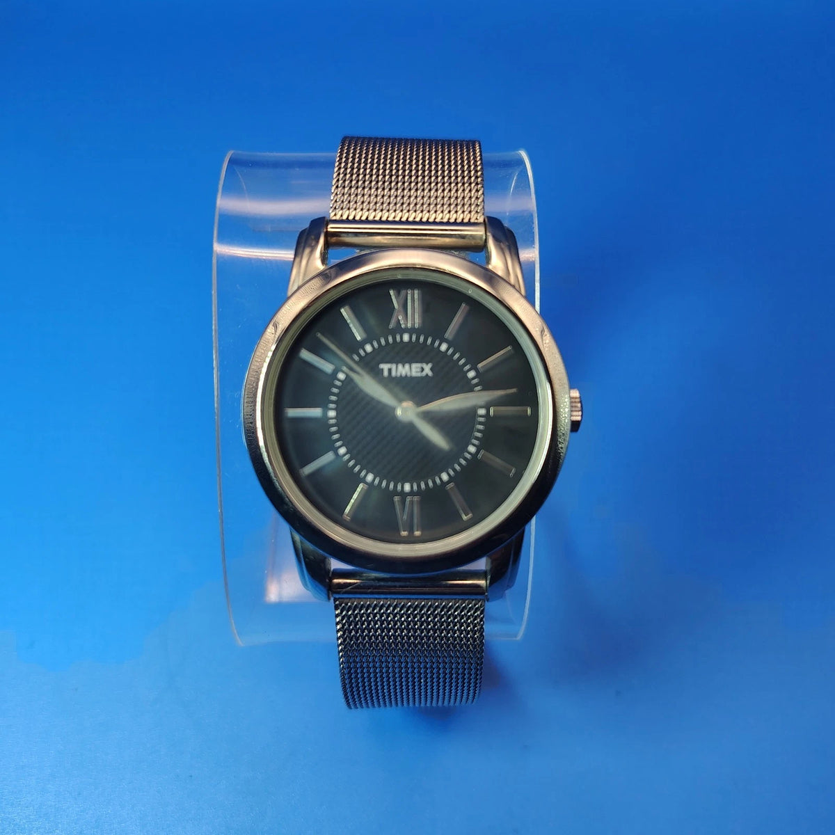Vintage 2010 Timex Factory Hologram Dial 32mm Women's Quartz Watch Mesh Strap