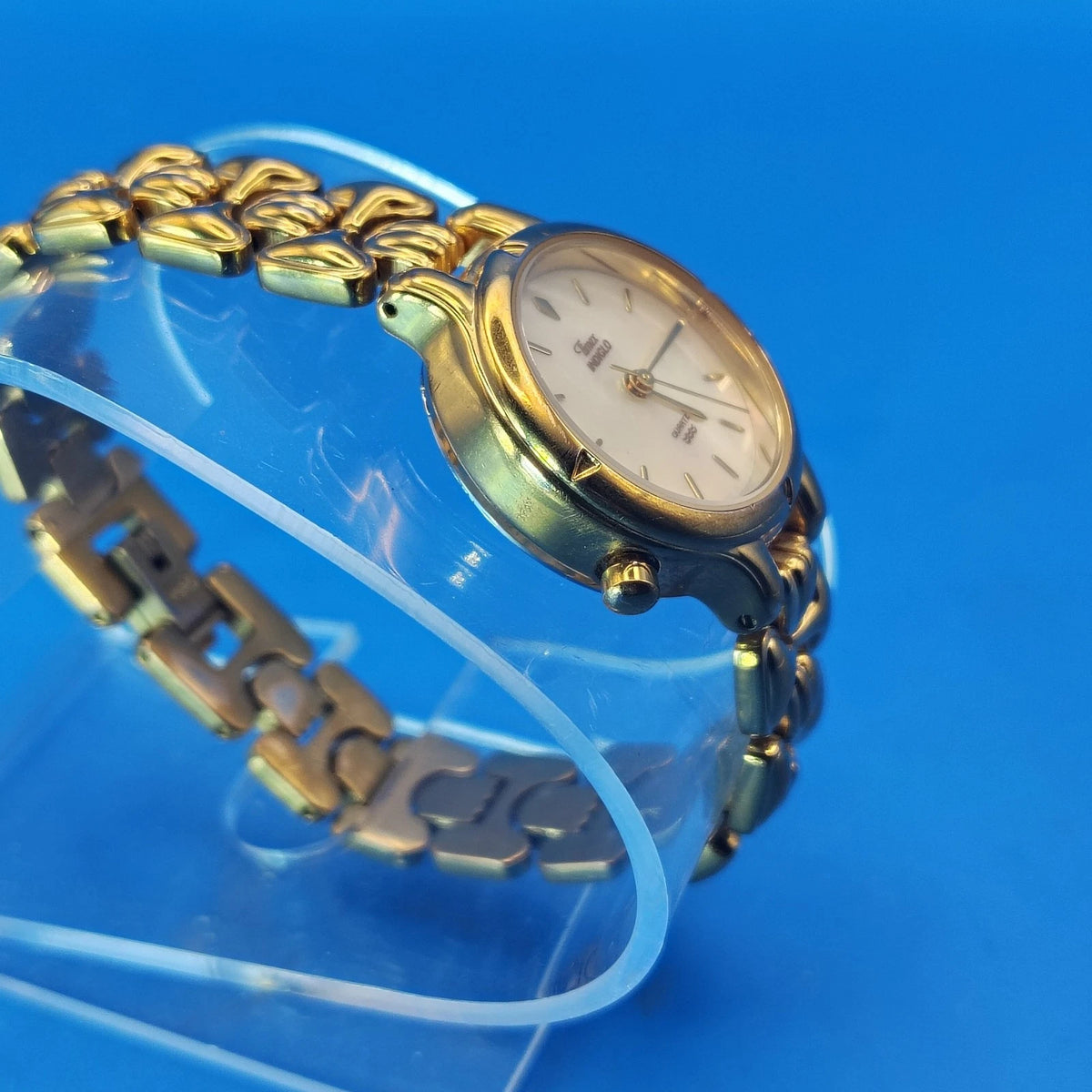 Vintage 1993 Timex Indiglo Mother of Pearl 27mm Women's Quartz Watch Size 5.5
