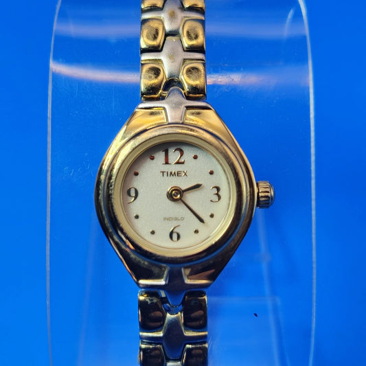 Vintage 2007 Timex 27mm Two Tone Women's Quartz Cocktail Watch