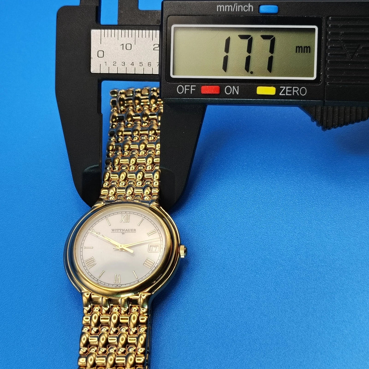 Vintage 1996 Whittnauer Laureate Swiss Made 30mm Mens Quartz Watch W/Papers Mint