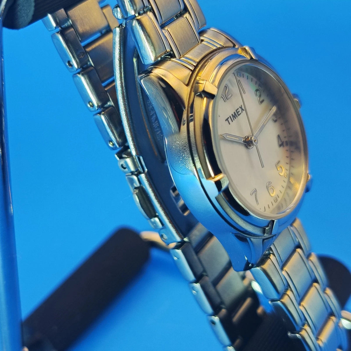 2017 Timex Easy Reader Genuine Mother of Pearl 27mm Women's Quartz Dress Watch