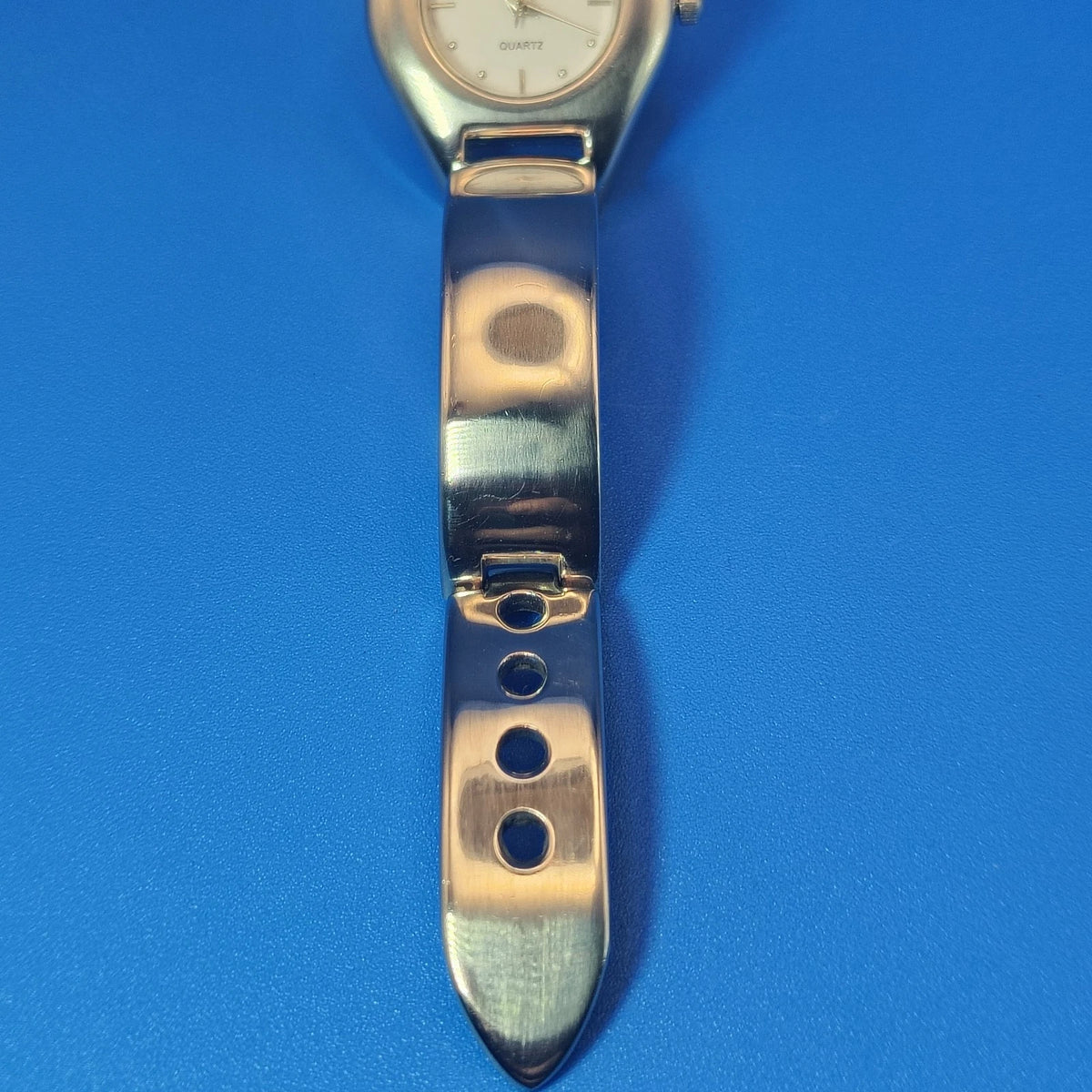 Vintage 1990 GUCCI Bangel Swiss Made Women's Quartz Luxury Watch SS Strap Resto