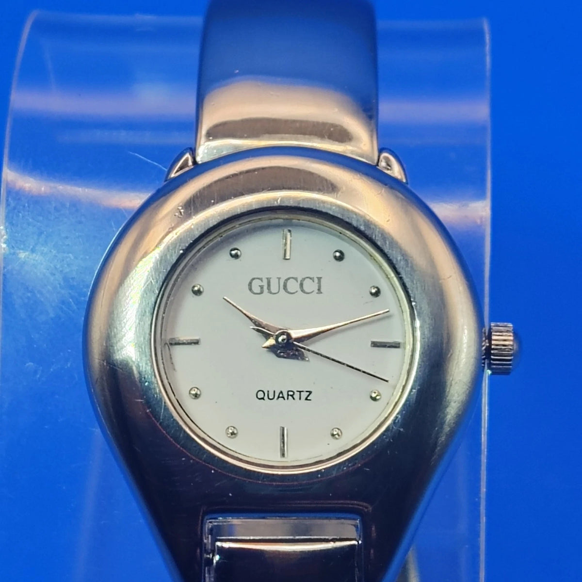 Vintage 1990 GUCCI Bangel Swiss Made Women's Quartz Luxury Watch SS Strap Resto