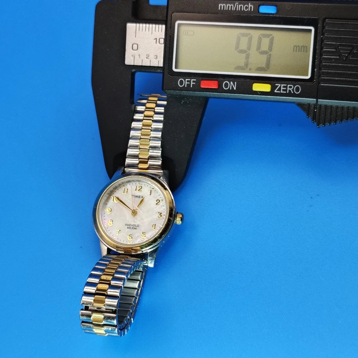 Vintage 2002 Timex Indiglo Mother of Pearl 25mm Women's Two Tone Quartz Watch