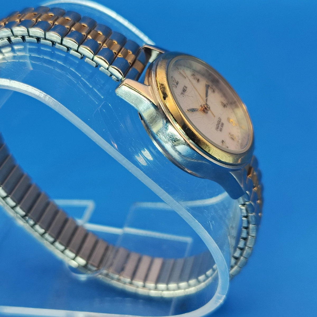Vintage 2002 Timex Indiglo Real Mother of Pearl Dial 25mm Women's Quartz Watch