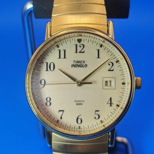 Vintage Timex Indiglo Date 34mm Mens Quartz Dress Watch Stretch Bracelet 5-8+