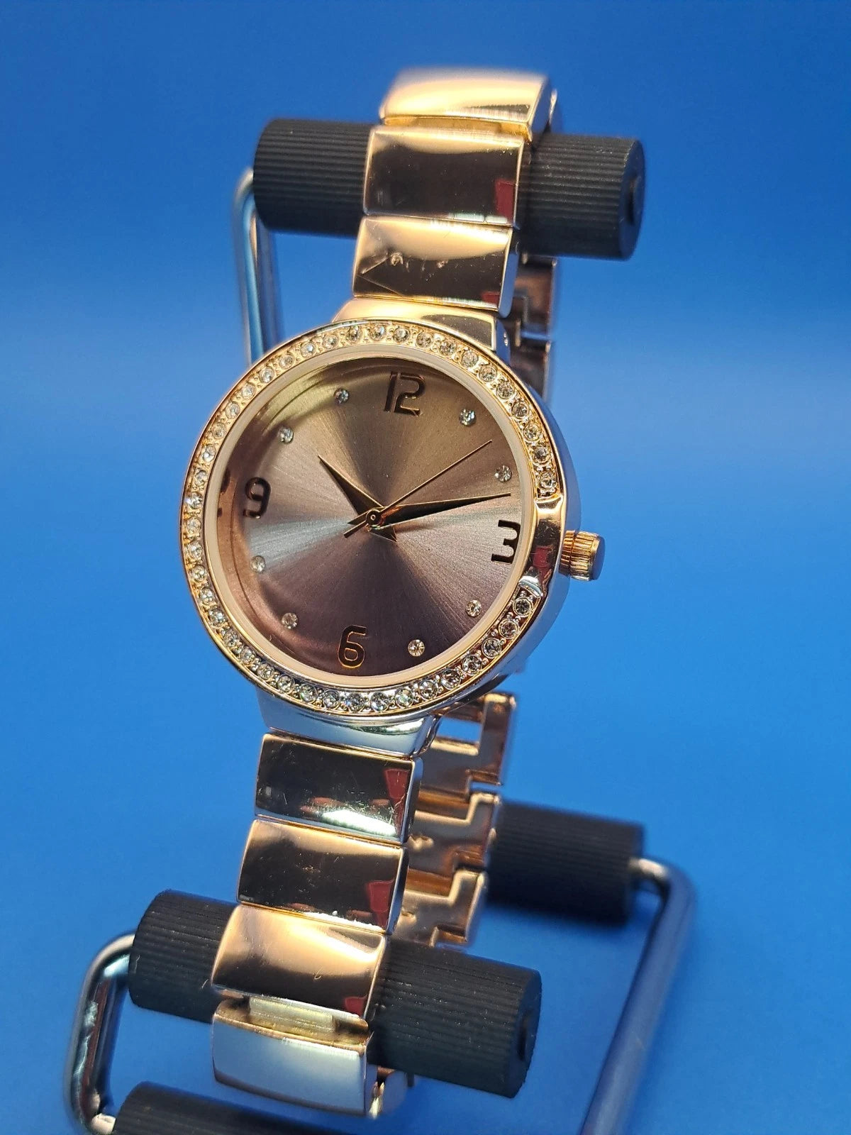 Vintage 2015 Geneva 5524LS Rose Gold 34mm Women's Quartz Watch Restored