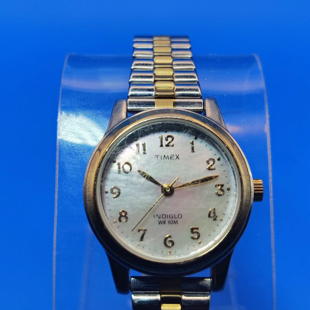 Vintage 2002 Timex Indiglo Real Mother of Pearl Dial 25mm Women's Quartz Watch