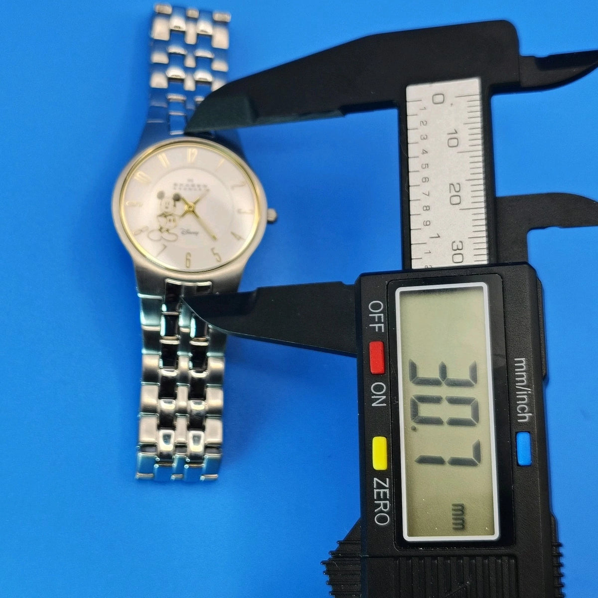 Vintage 2007 Skagen Denmark Disney Mickey Mouse 30mm Women's Quartz Watch New