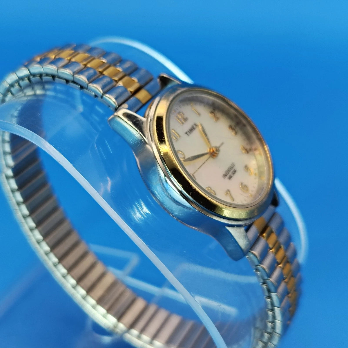 Vintage 2002 Timex Indiglo Mother of Pearl 25mm Women's Two Tone Quartz Watch
