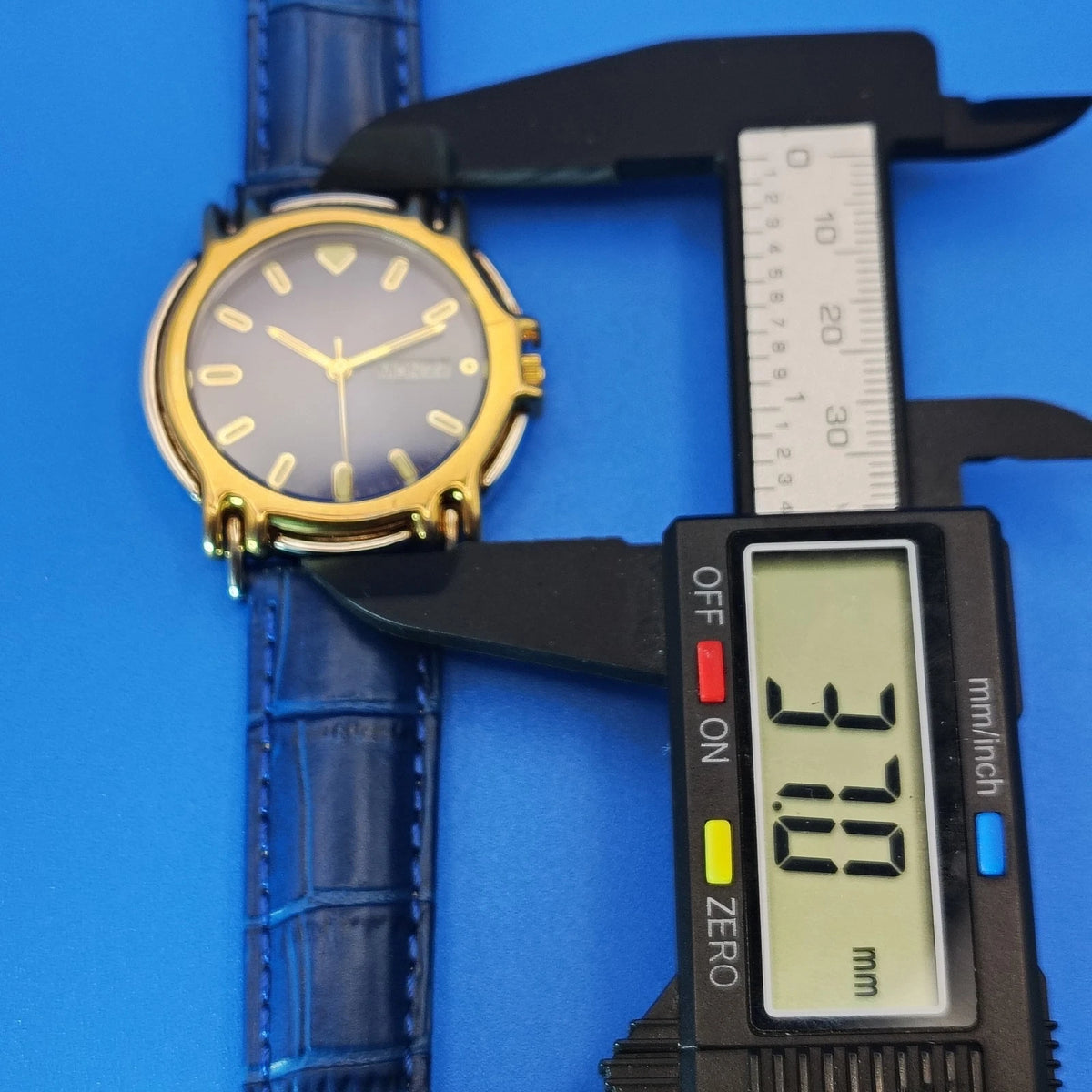 Vintage 1995 Armitron All Sport Day-Date Sunburst 37mm Mens Quartz Watch Restore