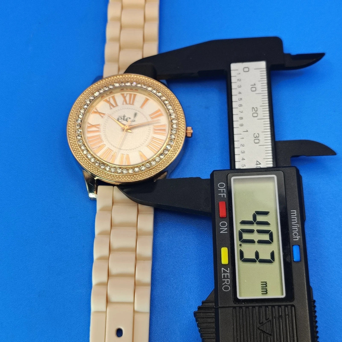 Vintage 2011 Rue21 ETC! Crystal Roman Numeral 40mm Women's Quartz Watch Restored