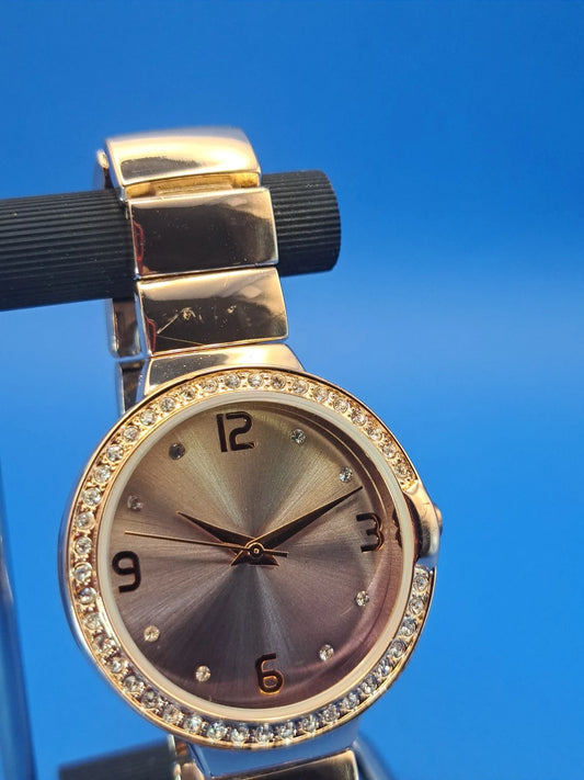 Vintage 2015 Geneva 5524LS Rose Gold 34mm Women's Quartz Watch Restored