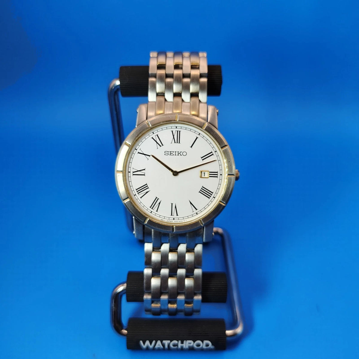 Vintage 2000 Seiko 7N39-0BW0 Roman Numeral Date 37mm Mens Quartz Watch Sapphire