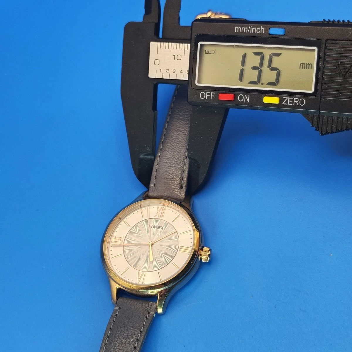2018 Timex Waterbury Classic Guilloche 36mm Women's Quartz Watch Leather Strap