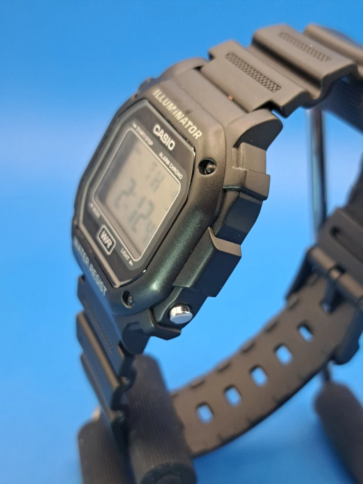 2011 Casio Illuminator F-108WH 43mm Mens Quartz Digital Sports Watch Restored