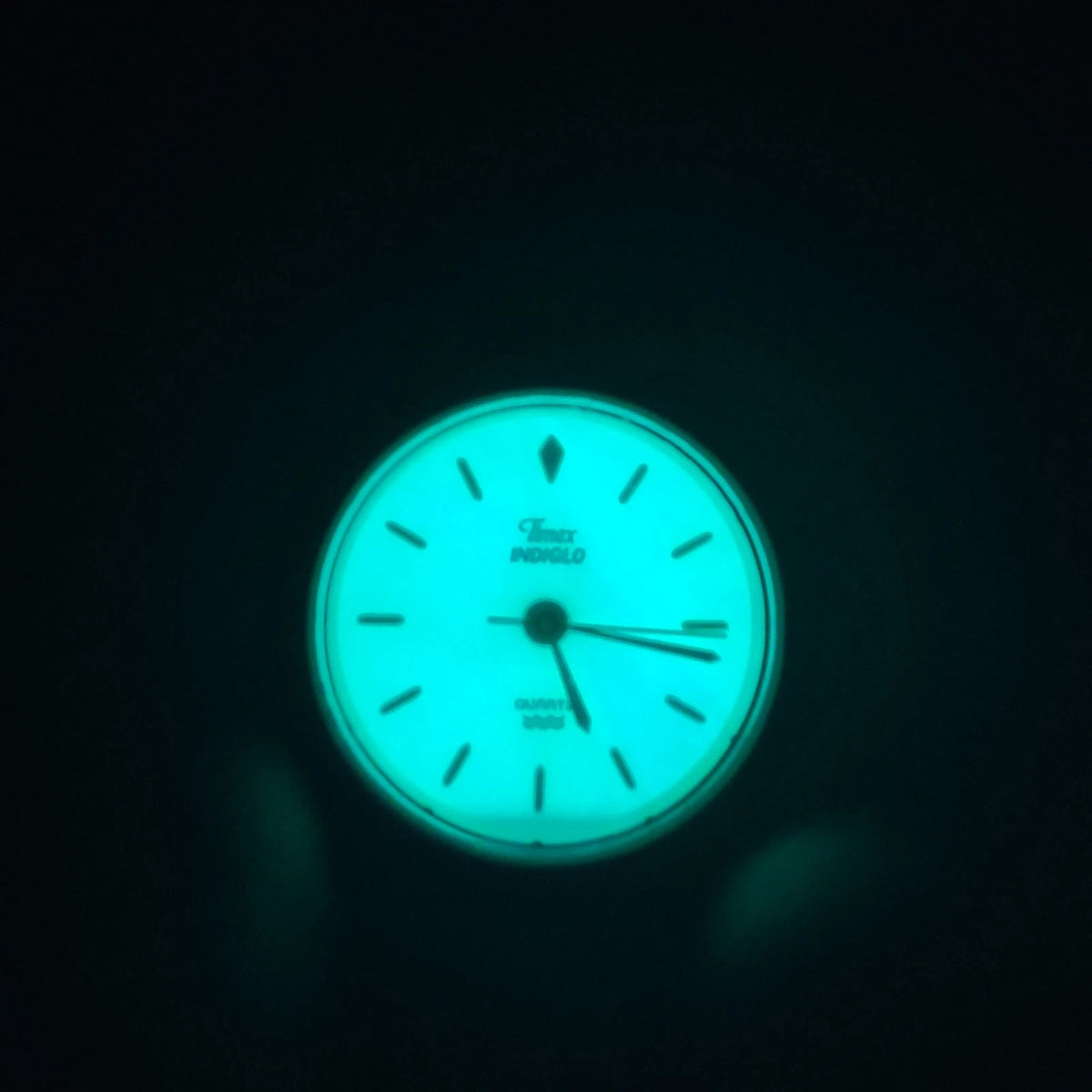 Vintage 1993 Timex Indiglo Mother of Pearl 27mm Women's Quartz Watch Size 5.5