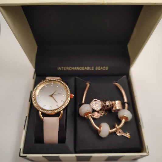 Women's Fashion Quartz Watch Set With Bracelet Interchangeable Beads New In Box
