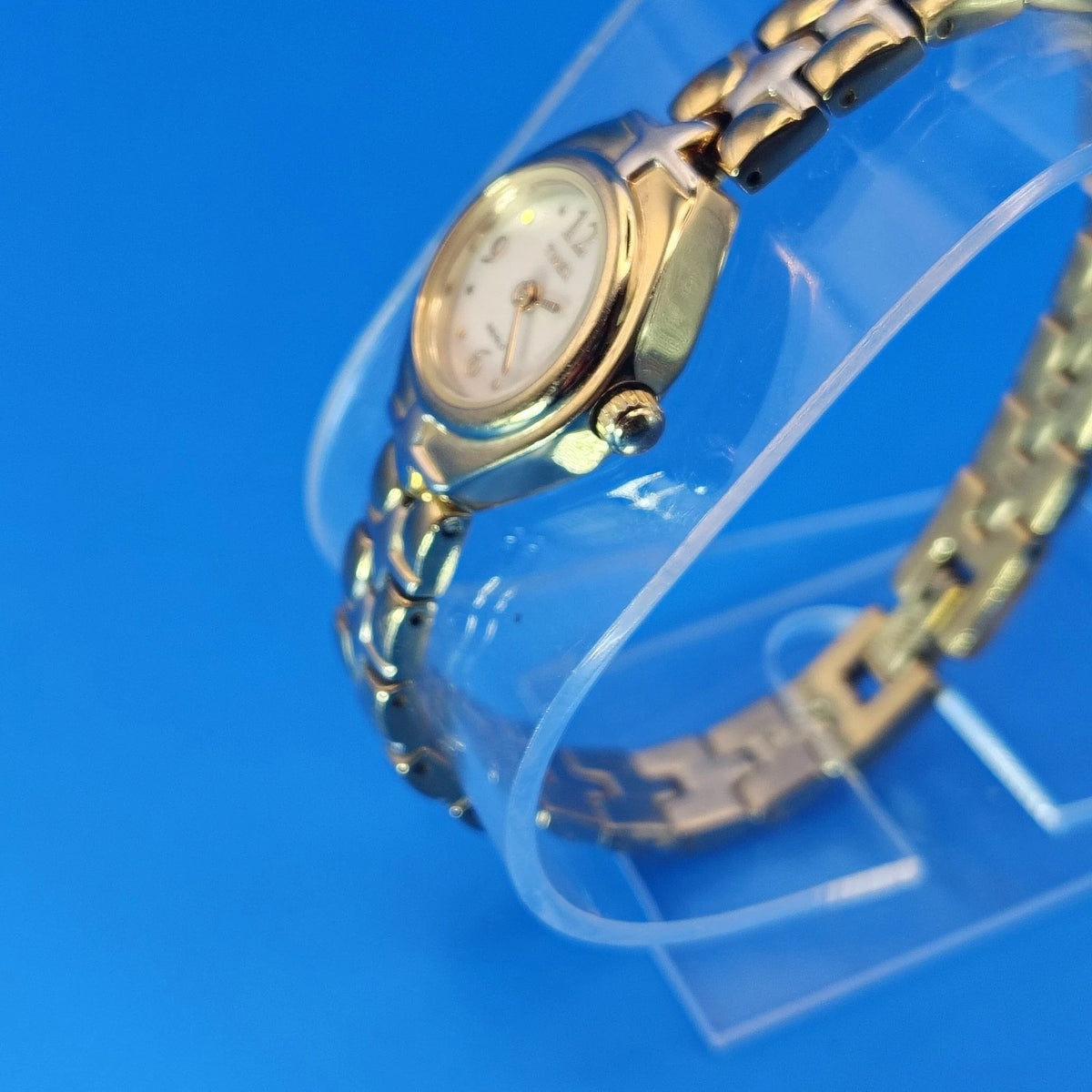 Vintage 2007 Timex 27mm Two Tone Women's Quartz Cocktail Watch