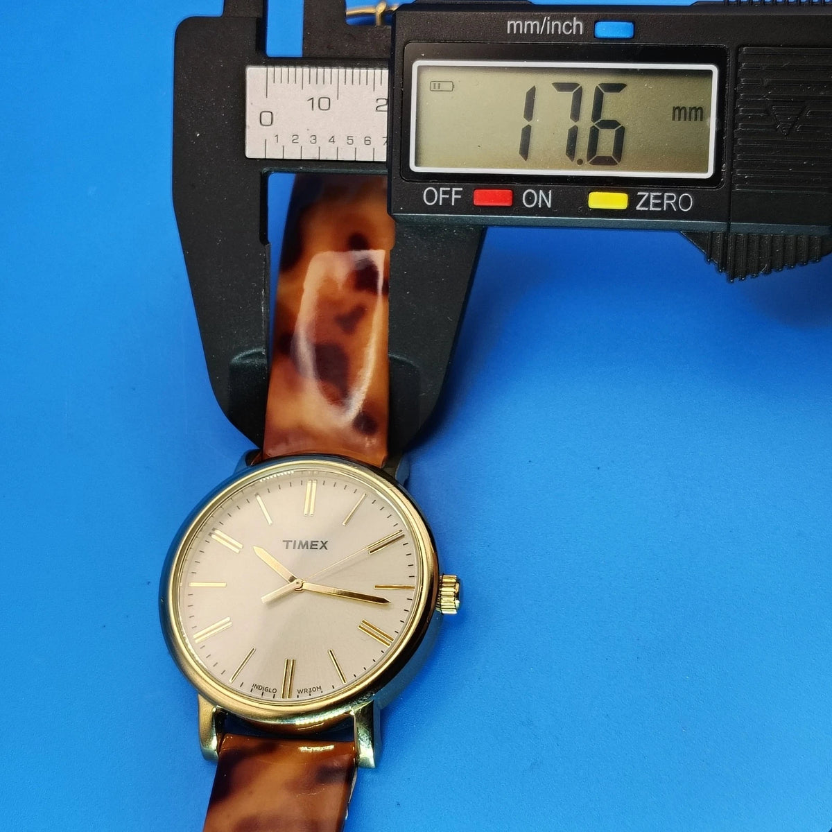 Vintage 2012 Timex Easy Reader Indiglo 38mm Gold Tone Mens Quartz Dress Watch