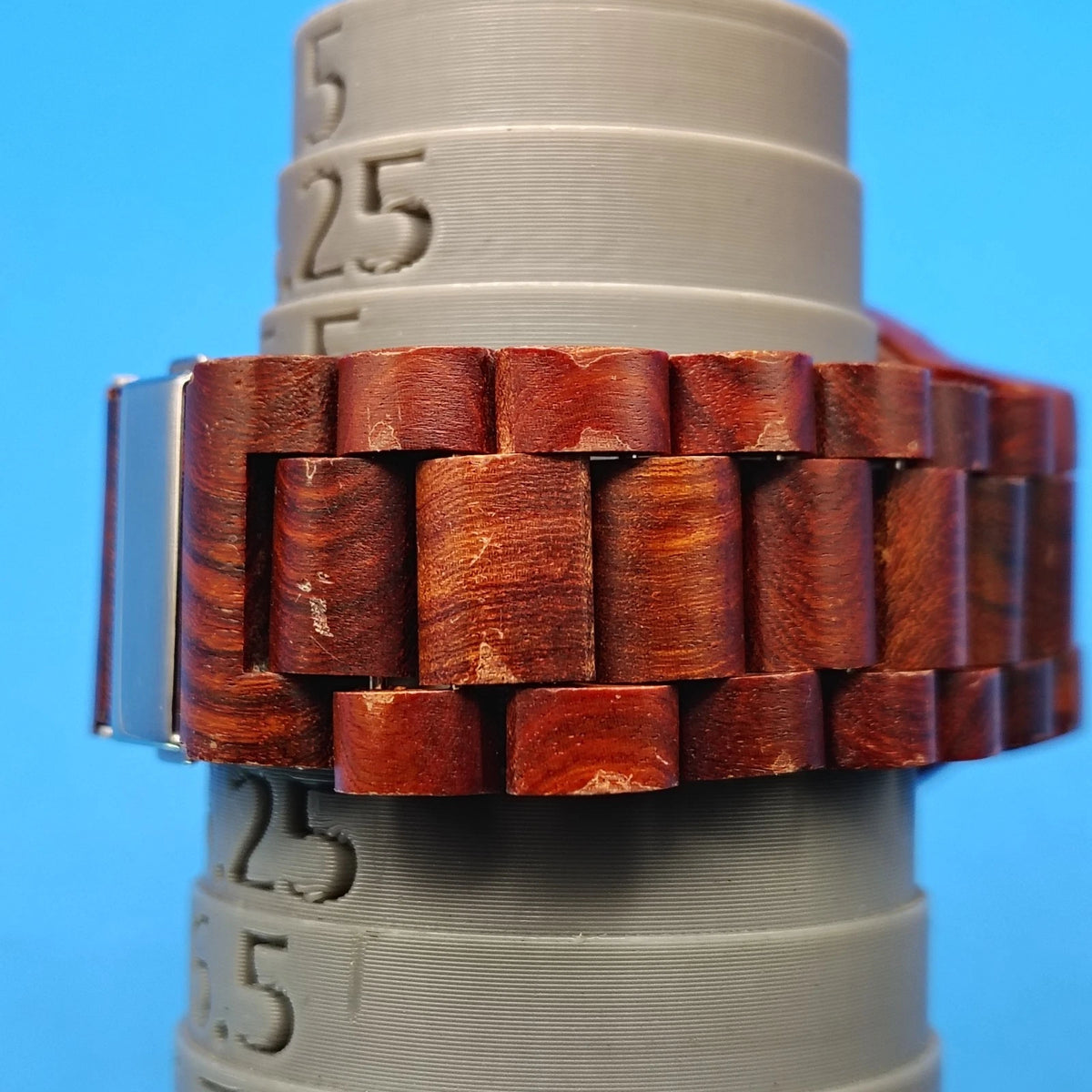 Vintage 2015 Bewell Organics Natural Redwood Eco 44mm Mens Quartz Watch