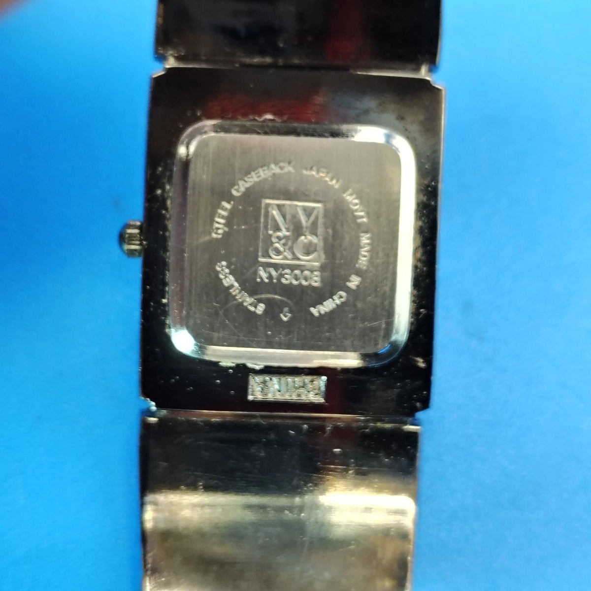 Vintage 2004 New York & Co Gun Metal Bangle 37mm Women's Quartz Cuff Watch