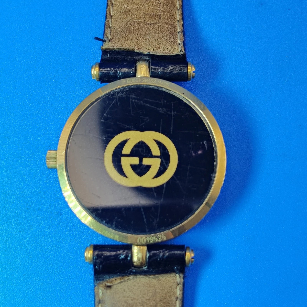 Vintage 1993 Gucci 3000M Swiss Made Mens Luxury Quartz Watch Lizard Skin Band