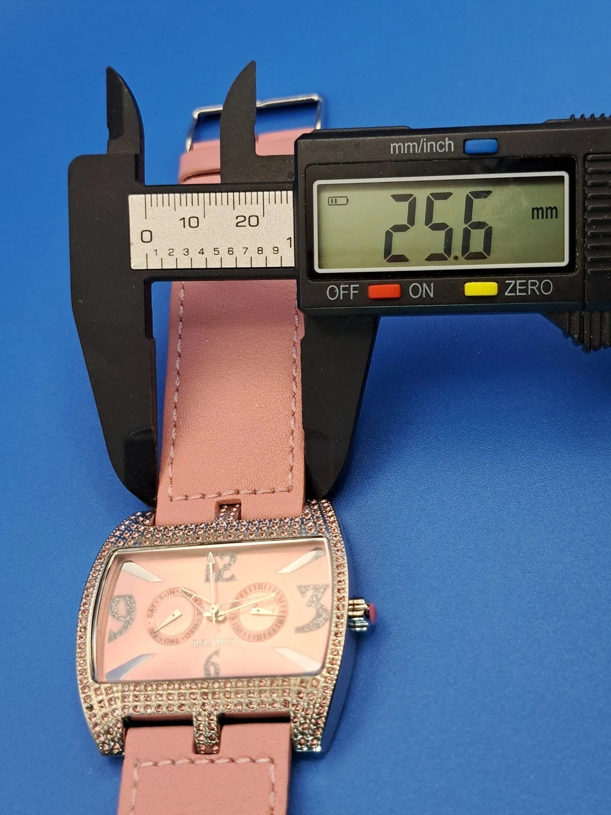 Vintage 2005 Delanicci Pink Passion 42mm Women's Quartz Fashion Watch Restored