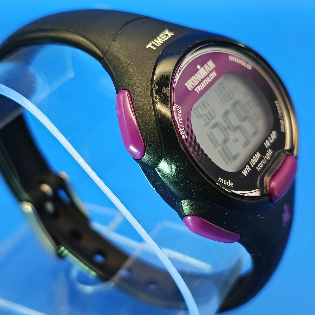 Vintage 2004 Ironman Triathlon Indiglo 39mm Women's Quartz Sport Watch 100M