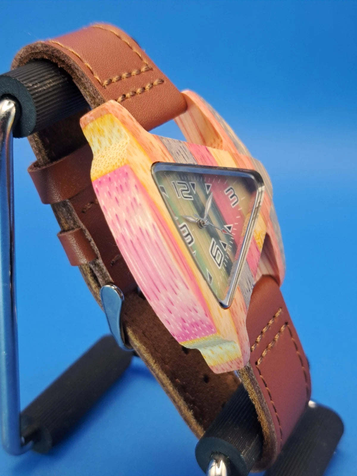 Vintage 2015 Natural Wood Rainbow Triangle 35mm Women's Quartz Watch Mint Cond.