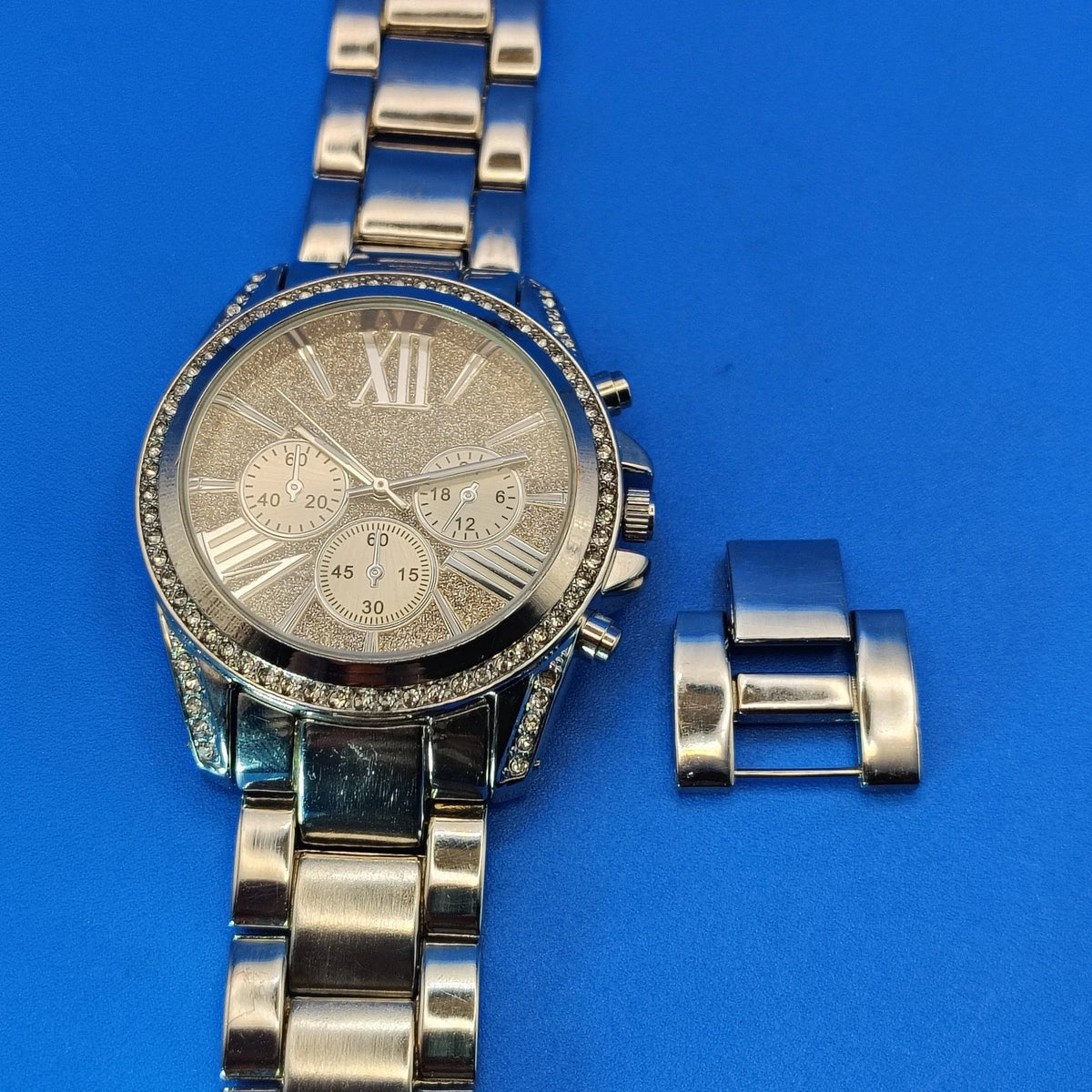 Vintage 2009 NY&C Faux Chronograph 44mm Women's Quartz Designer Fashion Watch