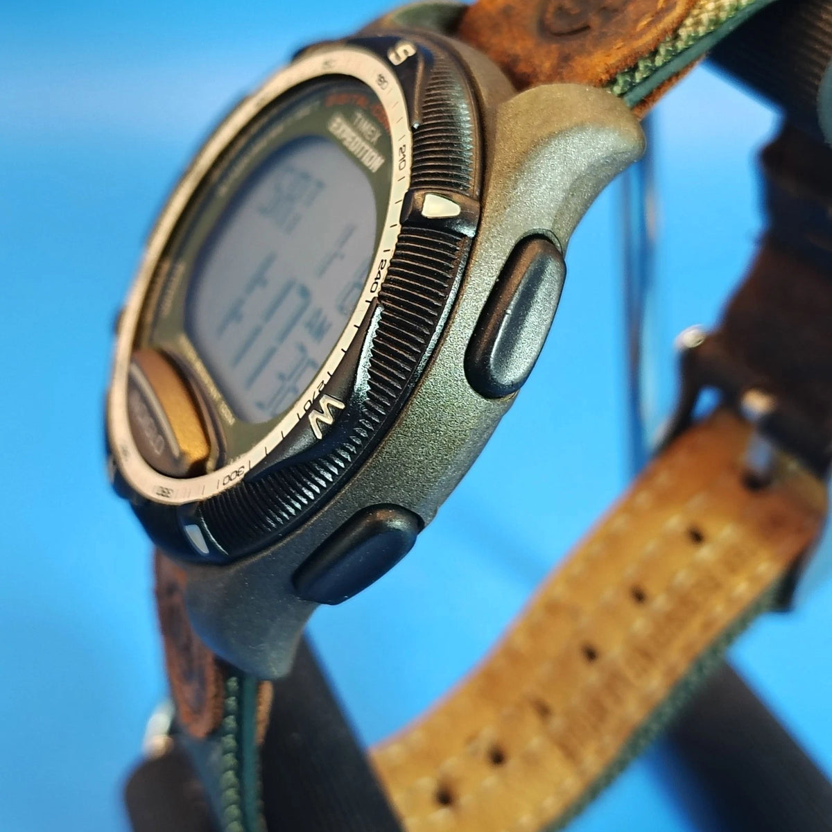 Vintage 2004 Timex Expedition Indiglo Digital Compass Mens Quartz Field Watch