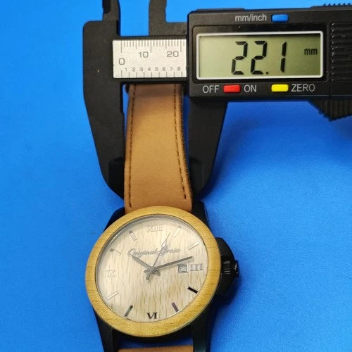 Vintage 2014 Original Grain Classic Maple Wood 43mm Mens Quartz Watch Mint Cond.