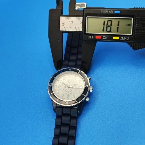 Vintage 2007 American Eagle Outfitters Faux Chronograph 40mm Mens Quartz Watch
