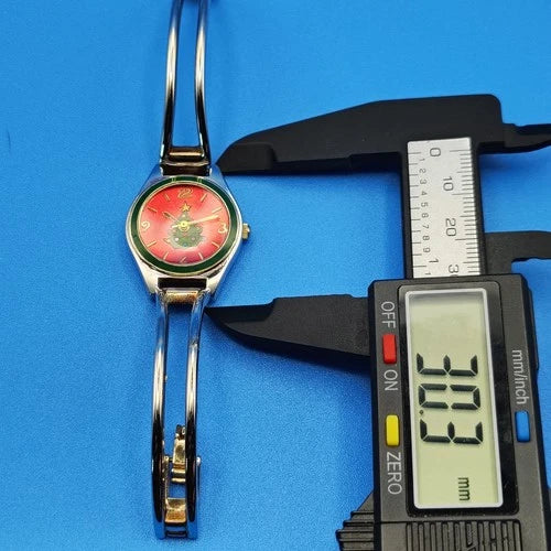 Vintage 1992 Avon Holiday Christmas Tree 30mm Women's Quartz Bangle Watch
